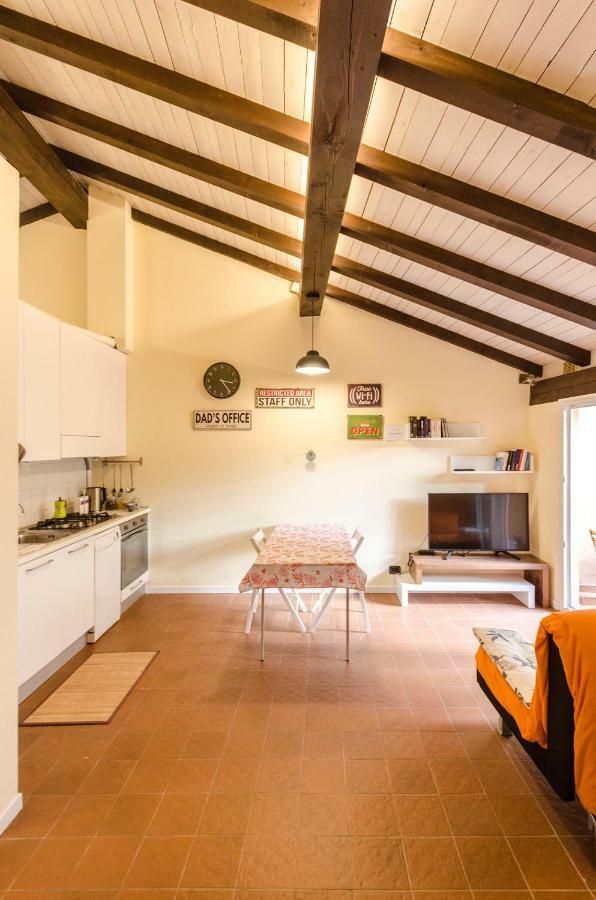 Ca' Di Leo, Private Terrace In Historical Center Apartment Болоня Екстериор снимка